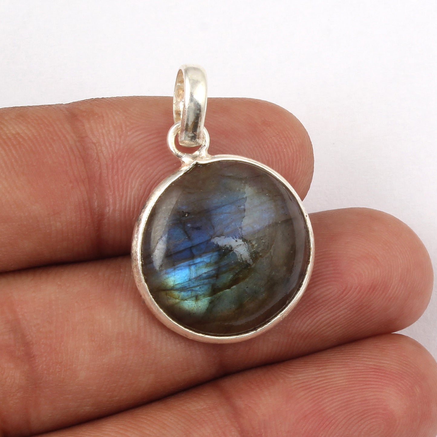 Natural Labradorite Pendant 925 Sterling Silver Bezel Setting Round Shape Gemstone Pendant