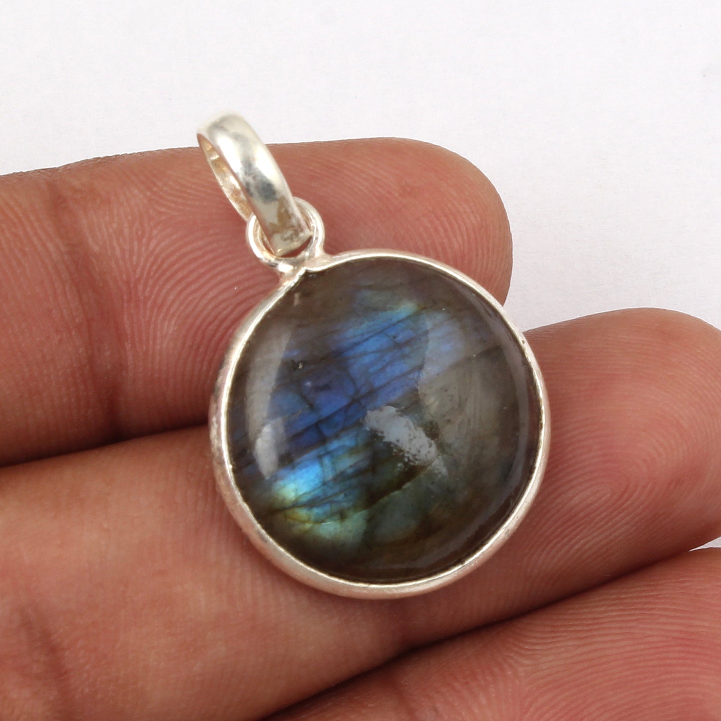 Natural Labradorite Pendant 925 Sterling Silver Bezel Setting Round Shape Gemstone Pendant
