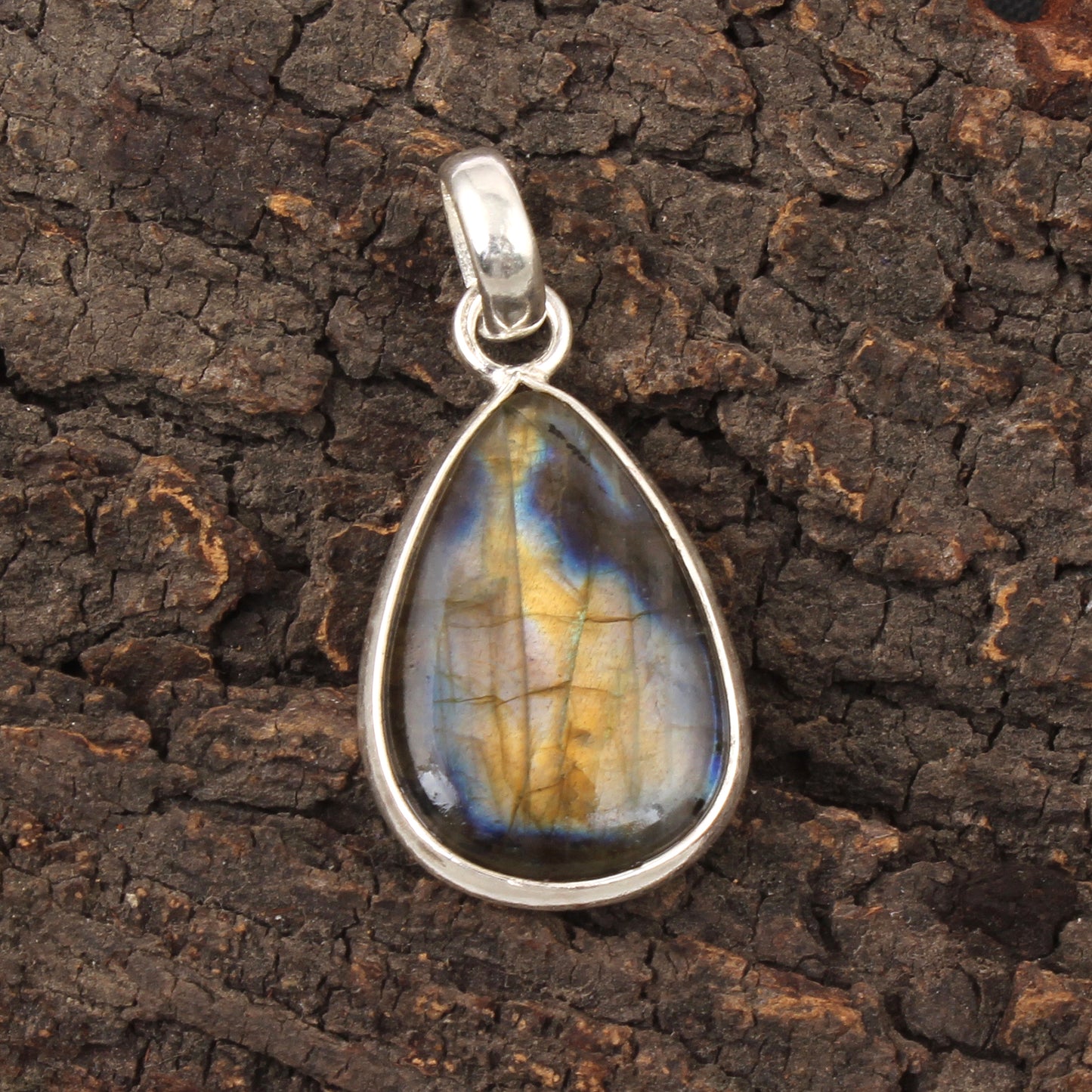 Labradorite Pendant 925 Sterling Silver Bezel Setting Pear Shape Handmade Gemstone Pendant