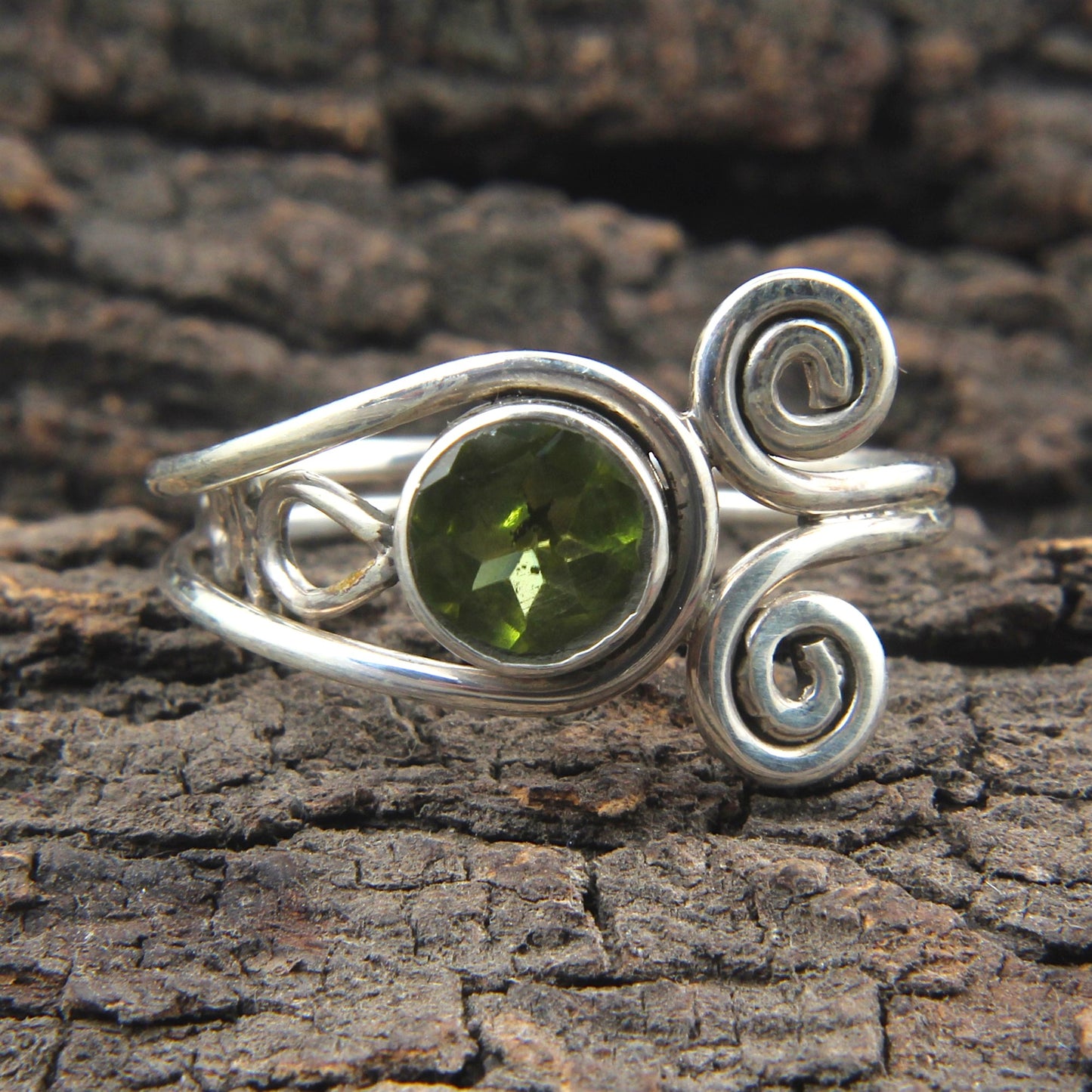 Boho Peridot Ring 925 Sterling Silver Handmade Faceted Gemstone Ring