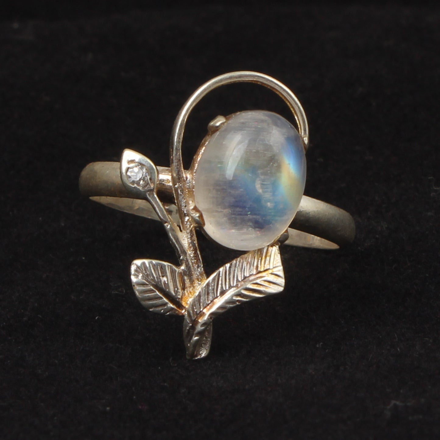 Leaf Designer Rainbow Moonstone Ring 925 Sterling Silver Natural Oval Gemstone Prong Setting Ring