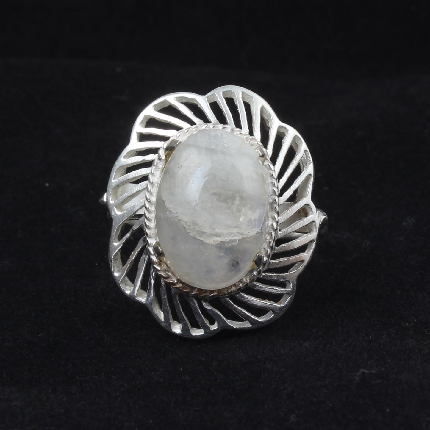 Retro Floral Rainbow Moonstone Ring 925 Sterling Silver Natural Oval Gemstone Prong Setting Ring