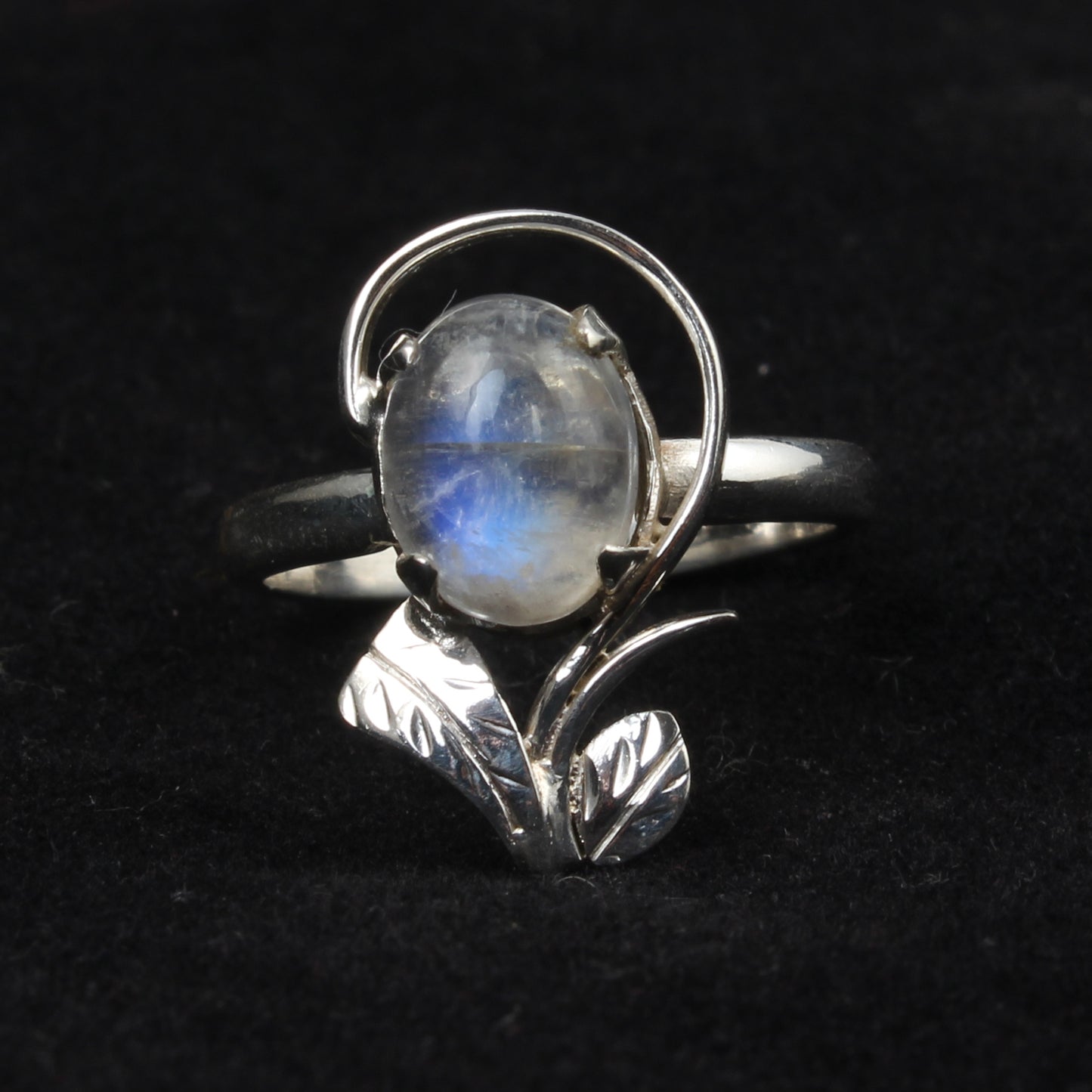 Designer Leaf Rainbow Moonstone Ring 925 Sterling Silver Natural Oval Gemstone Prong Setting Ring