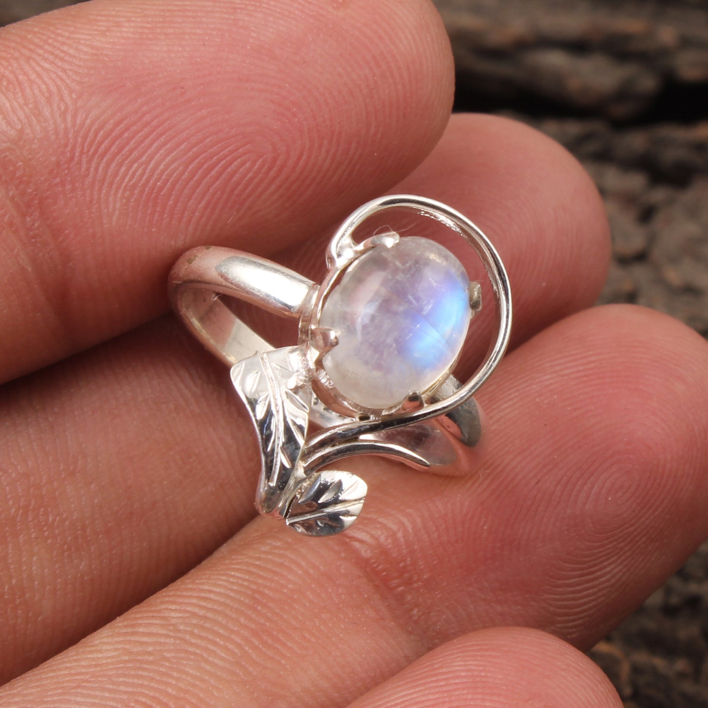 Designer Leaf Rainbow Moonstone Ring 925 Sterling Silver Natural Oval Gemstone Prong Setting Ring