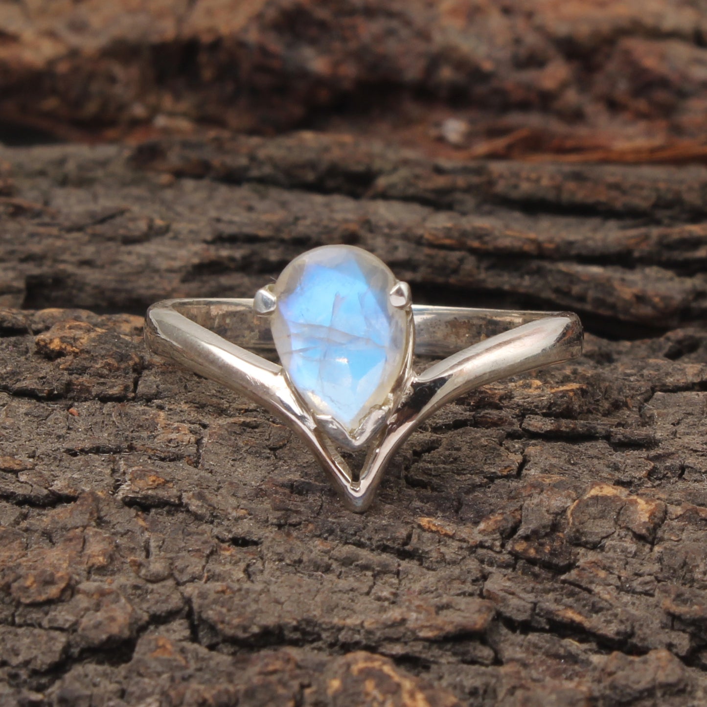 Rainbow Moonstone V-Chevron Ring Handmade 925 Sterling Silver Faceted Pear Gemstone Prong Setting Ring