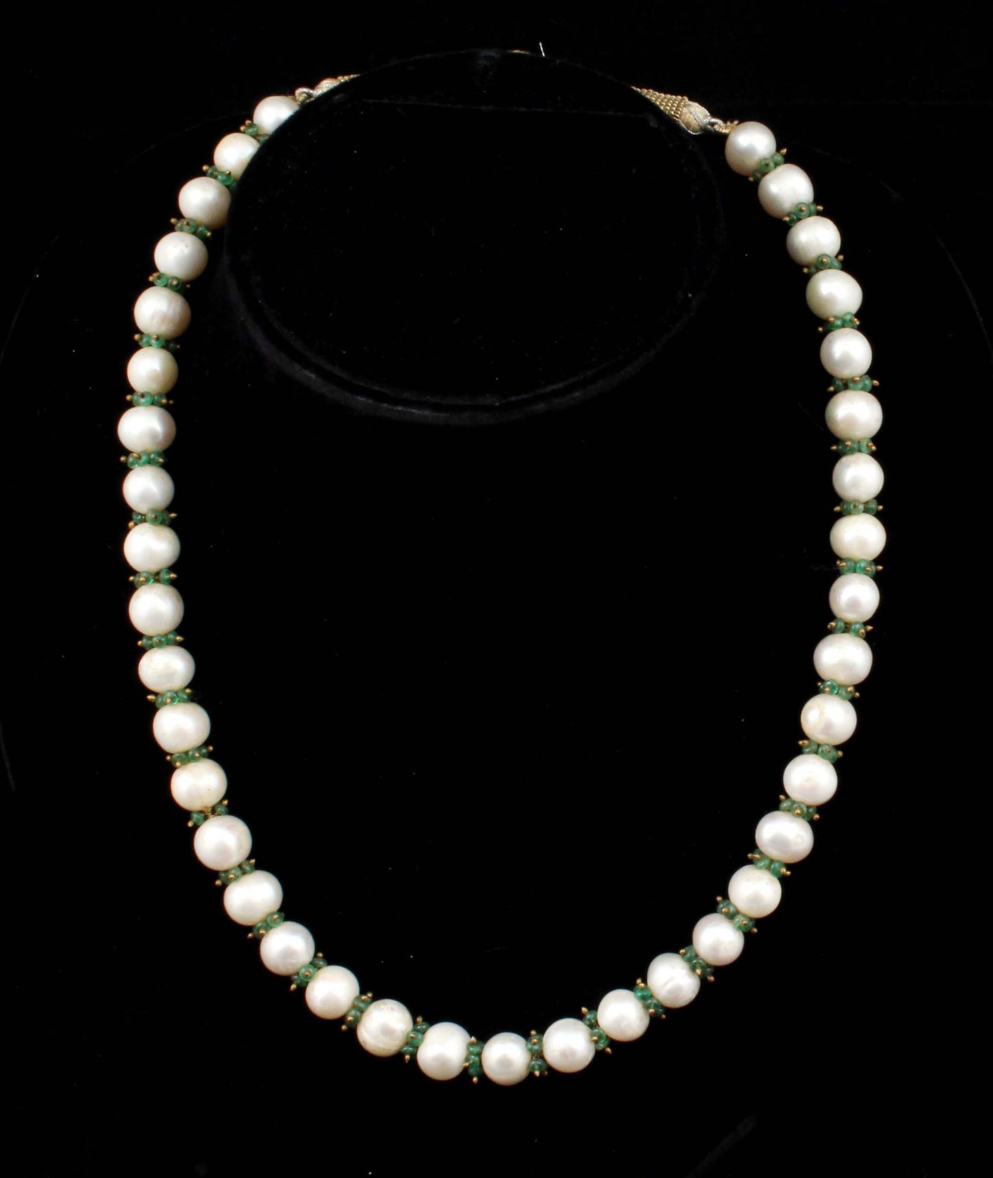 Pearl Emerald Round Beads