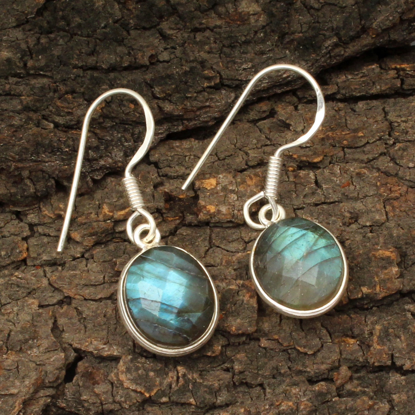 Natural Labradorite 925 Sterling Silver Gemstone Bezel Set Dangle Earrings