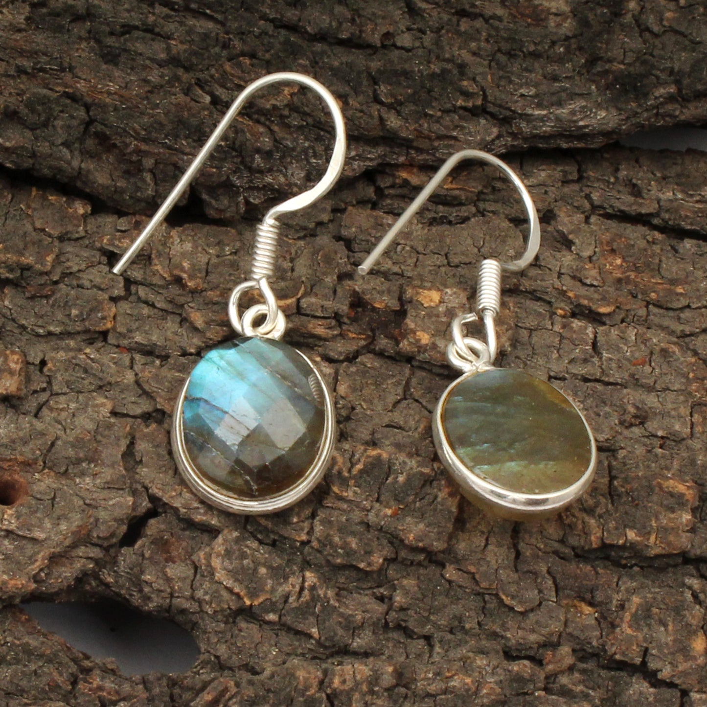 Natural Labradorite 925 Sterling Silver Gemstone Bezel Set Dangle Earrings